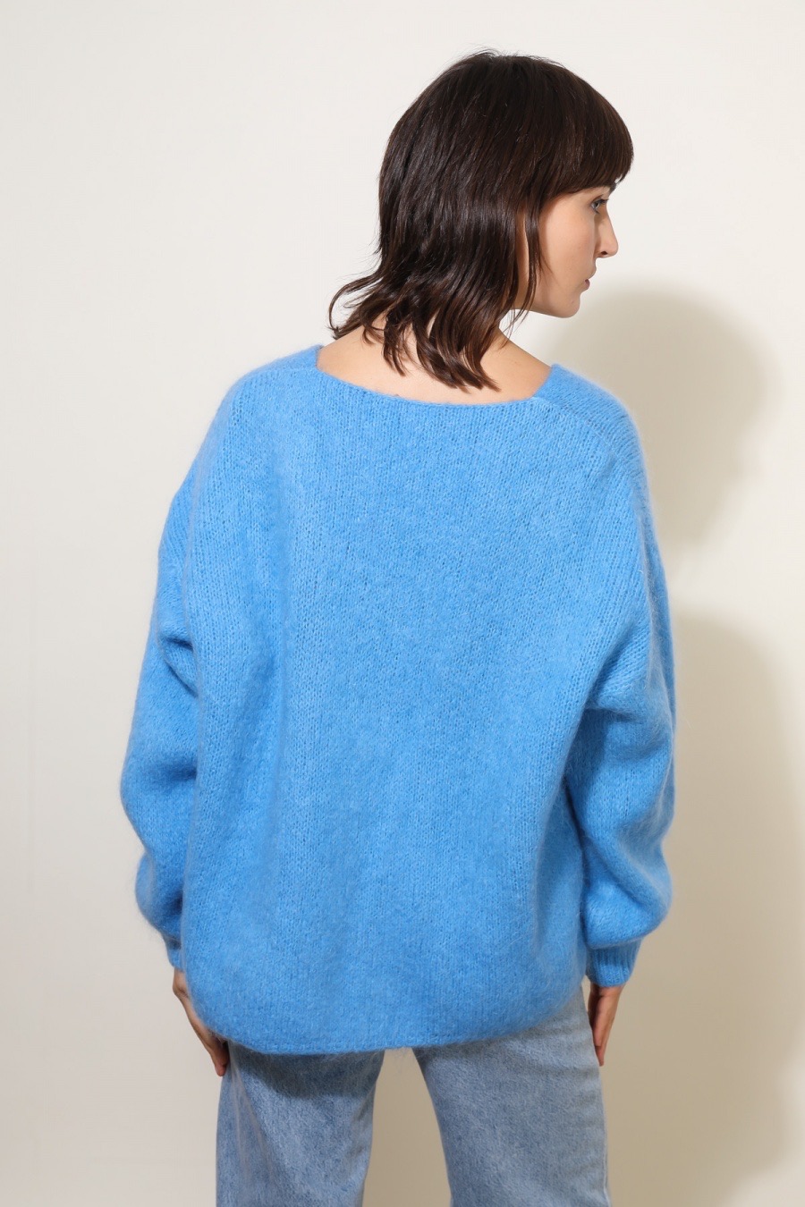 PULL NAIS EN COL V LOOSE EN MOHAIR ET LAINE – Image 3