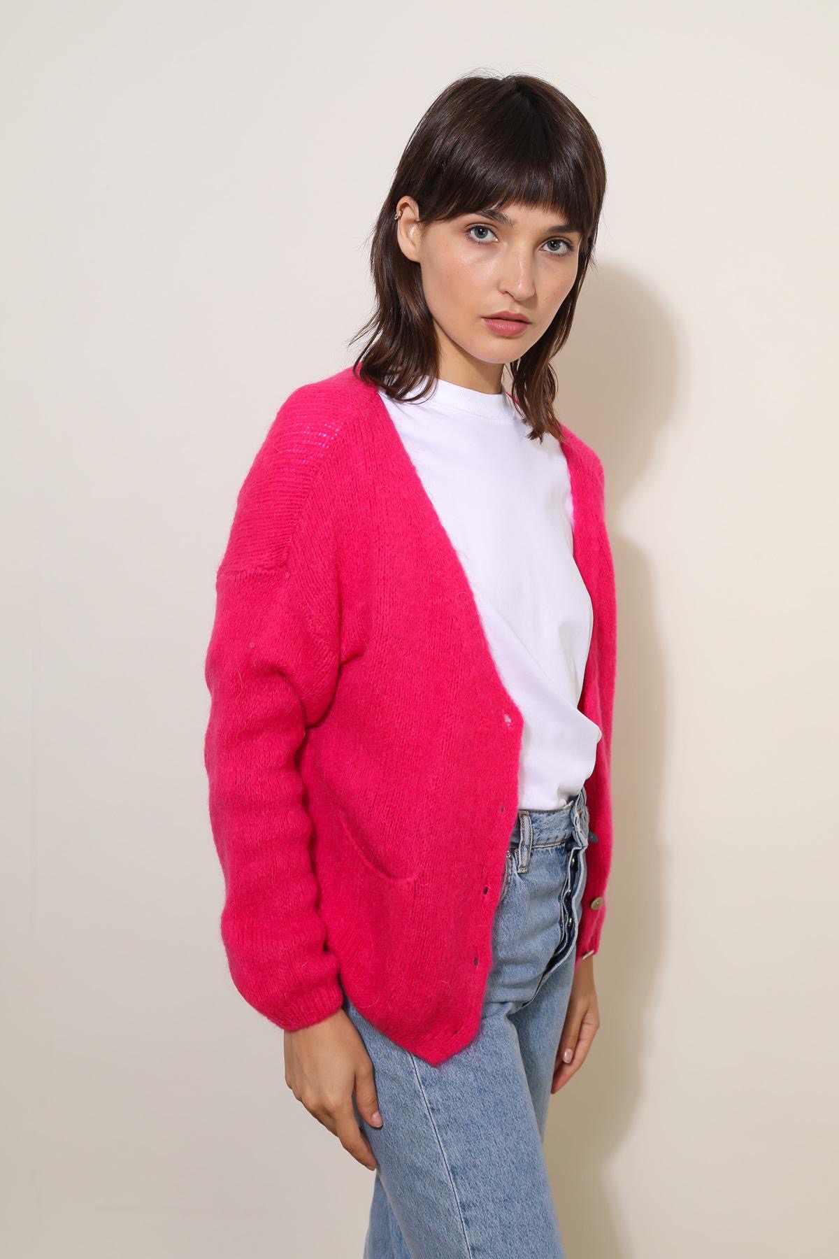 CARDIGAN BOUTONNE A POCHES EN KID MOHAIR ET LAINE MODELE NAIS