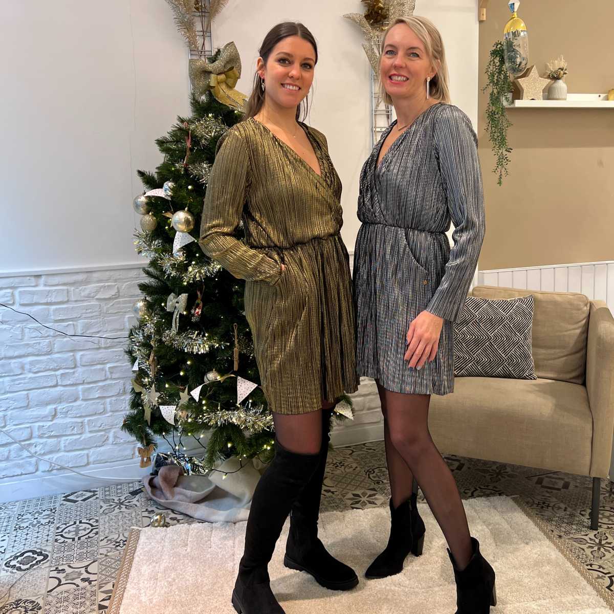 ROBE COURTE ARGENTEE – Image 2