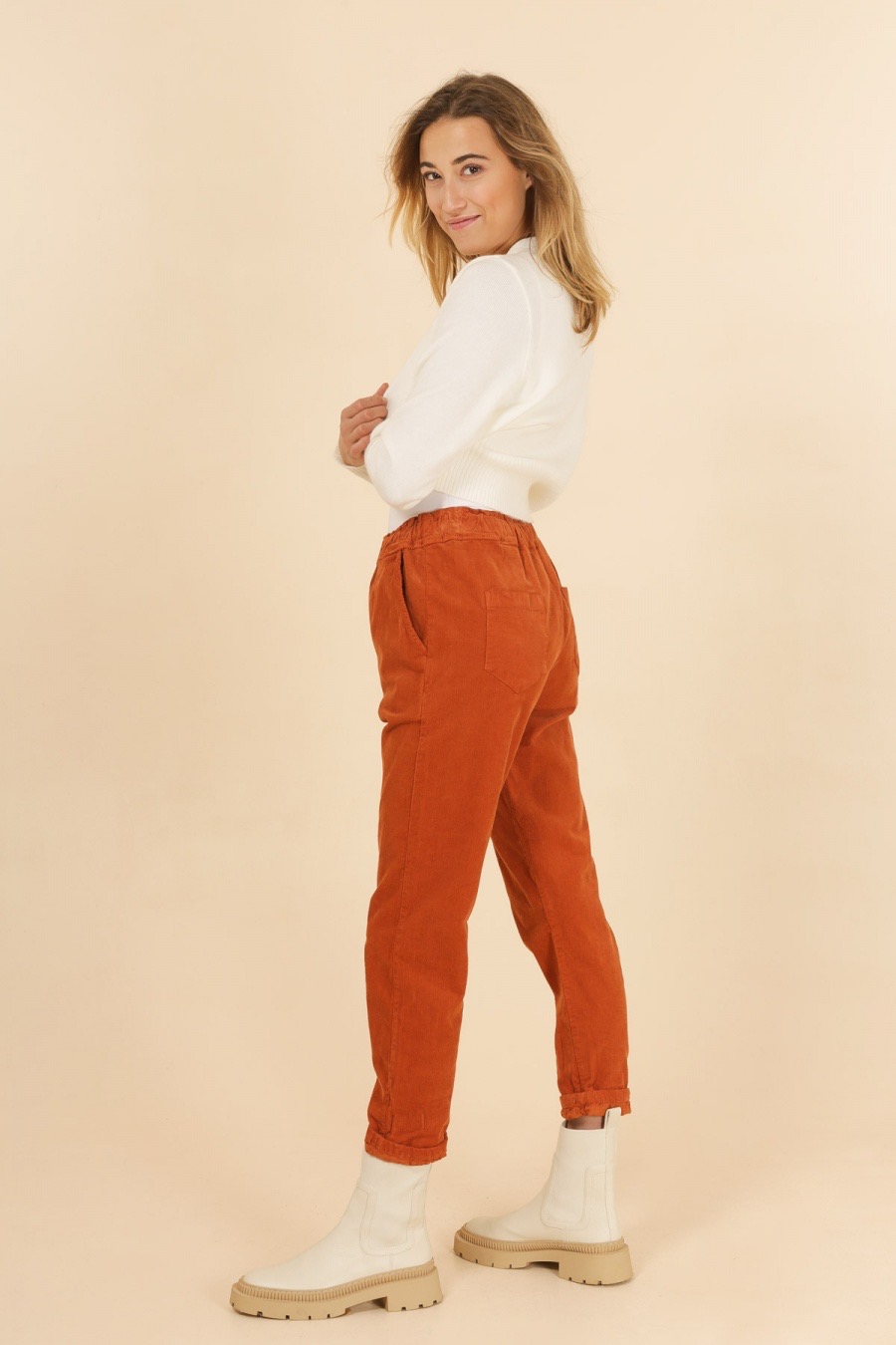 PANTALON NAIS VELOURS COTELE AVEC REVERS BRODE ,EN COTON – Image 2