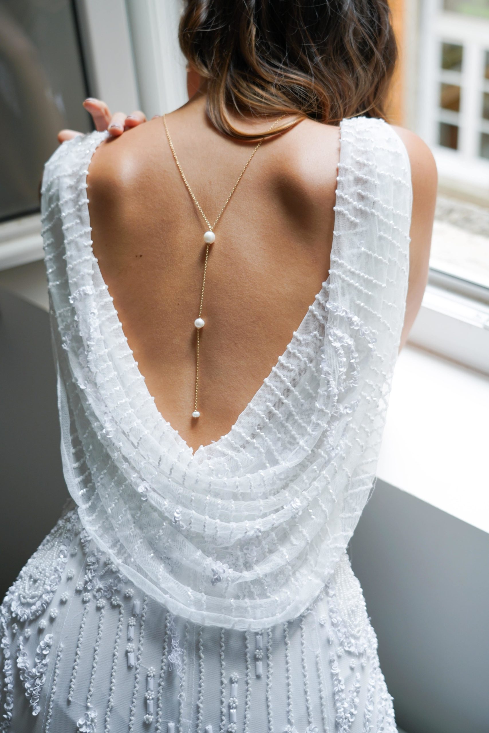 Attirante – Collier de dos Minimaliste – Image 5