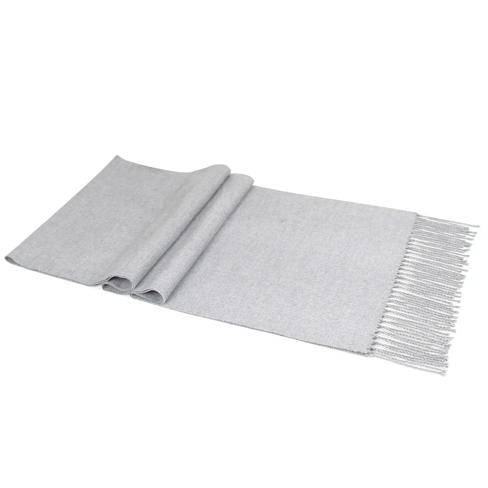 Écharpe classique unisexe – Image 5